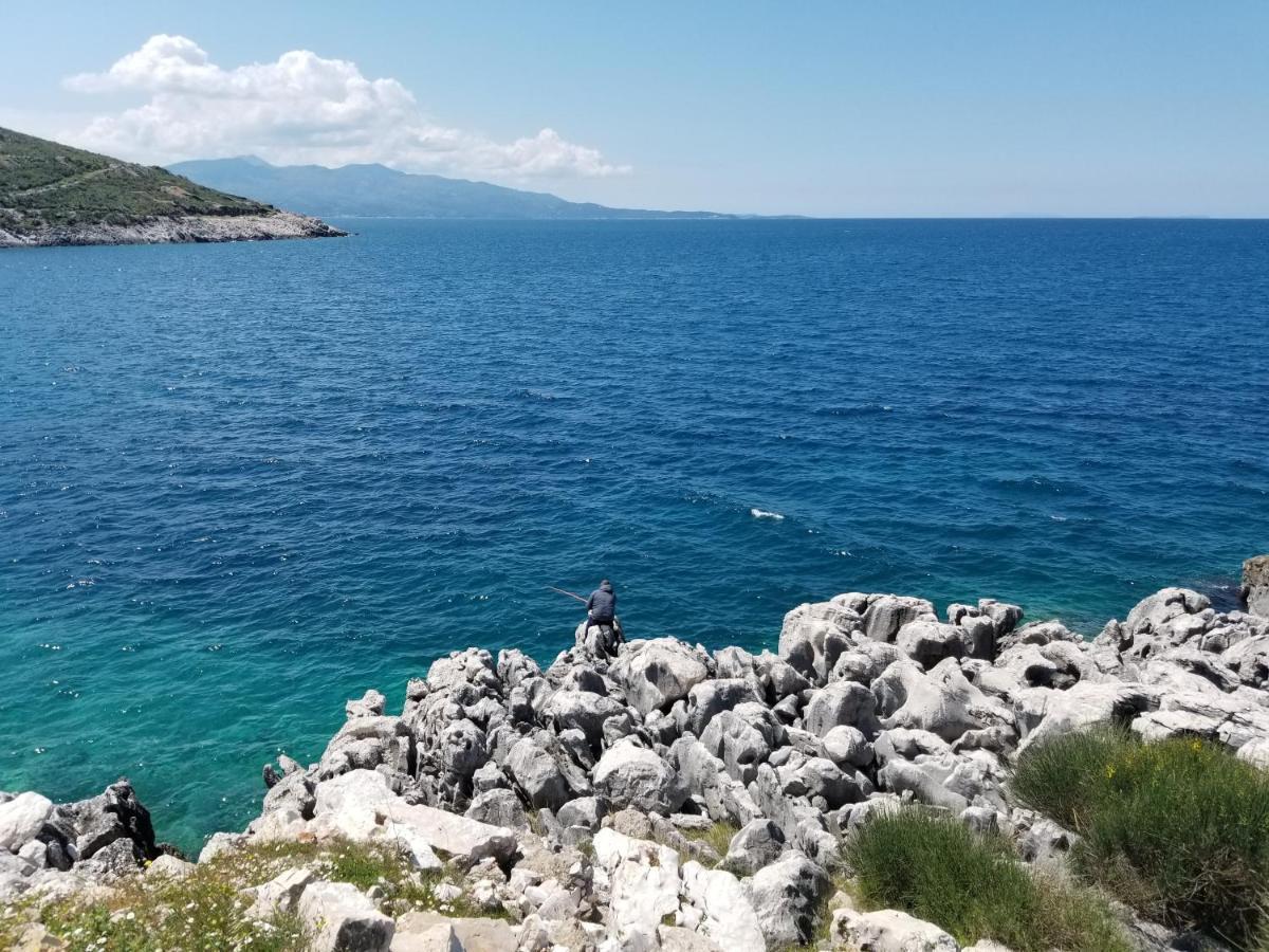 Appartement Vila Sulozeqi à Saranda Extérieur photo