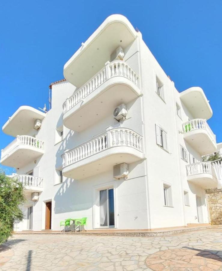 Appartement Vila Sulozeqi à Saranda Extérieur photo