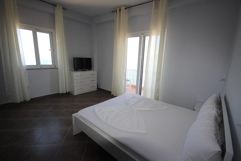 Appartement Vila Sulozeqi à Saranda Extérieur photo