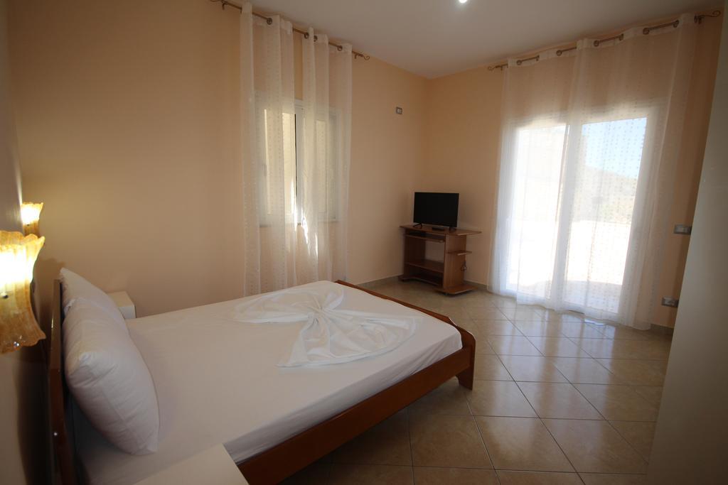 Appartement Vila Sulozeqi à Saranda Extérieur photo