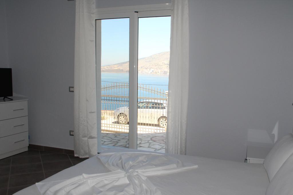 Appartement Vila Sulozeqi à Saranda Extérieur photo