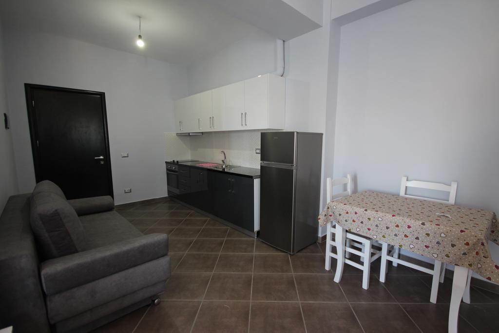 Appartement Vila Sulozeqi à Saranda Extérieur photo